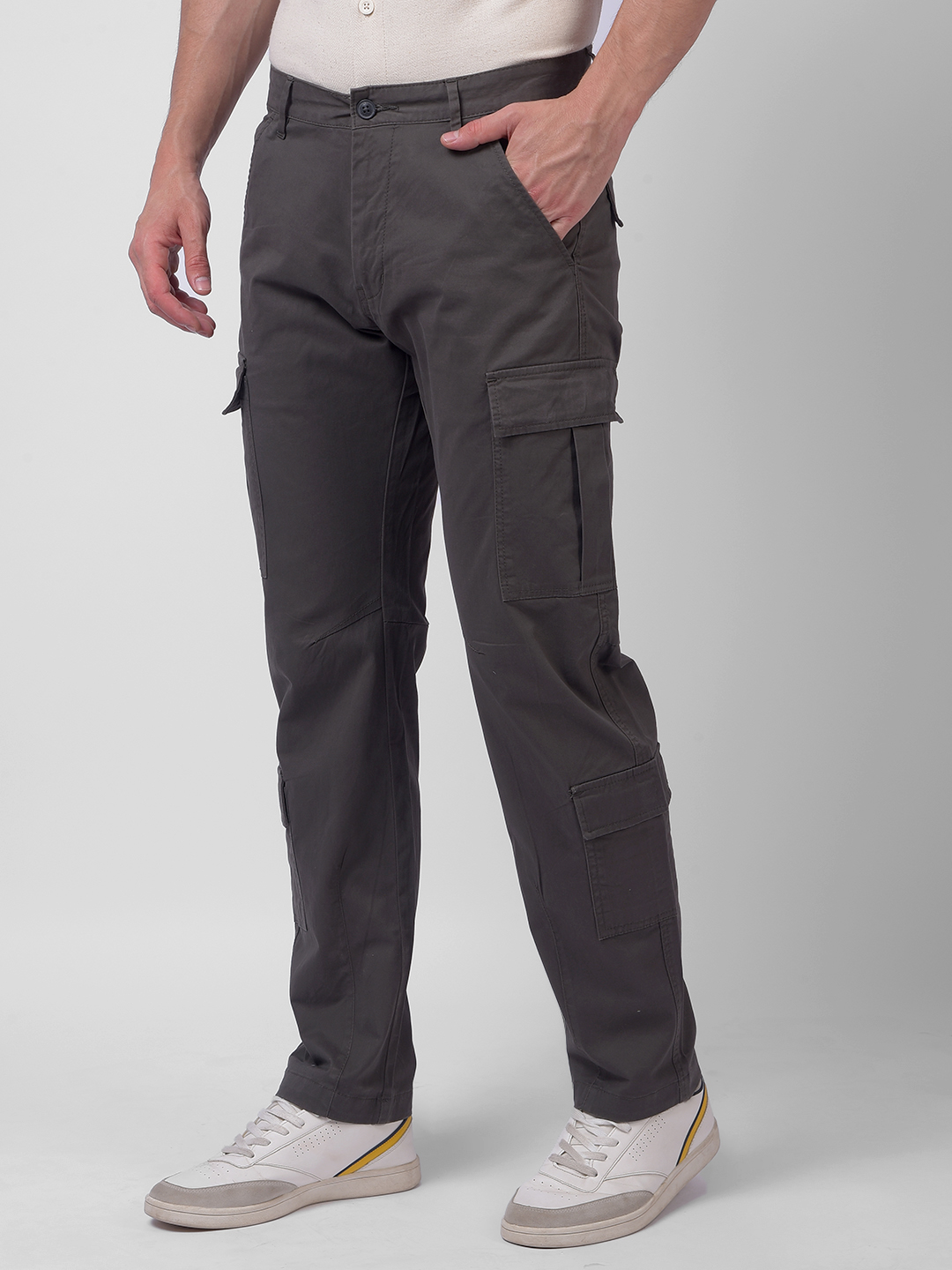 Numero Uno Men Charcoal Grey Regular Fit Cargo